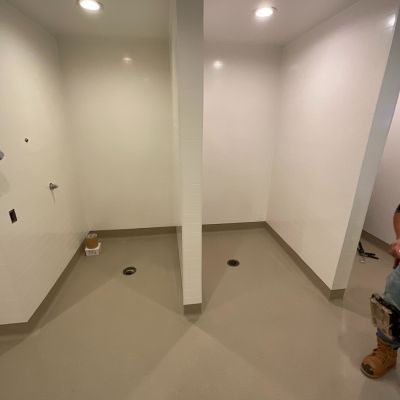 commercial flooring in a Hendersonville bathroom